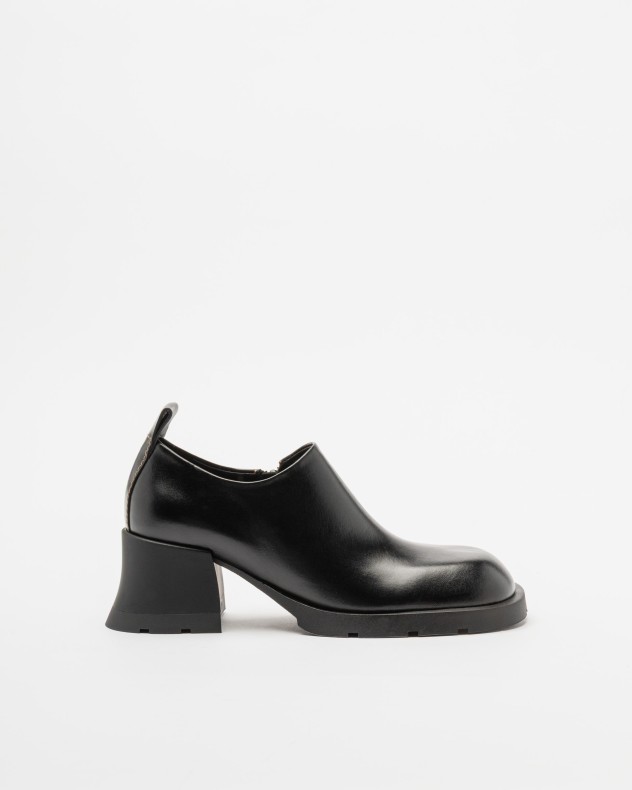 Zapatos E8 by Miista