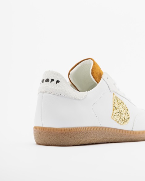 Dropp White sneakers