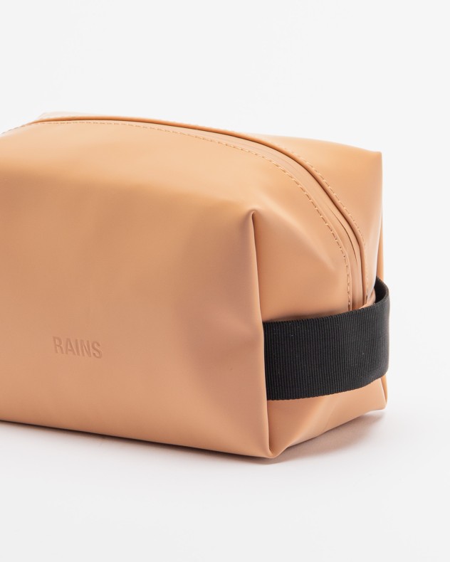 Rains Necessaire