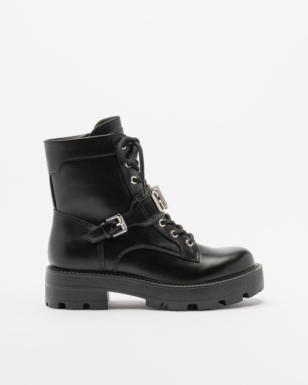 Guess Boots