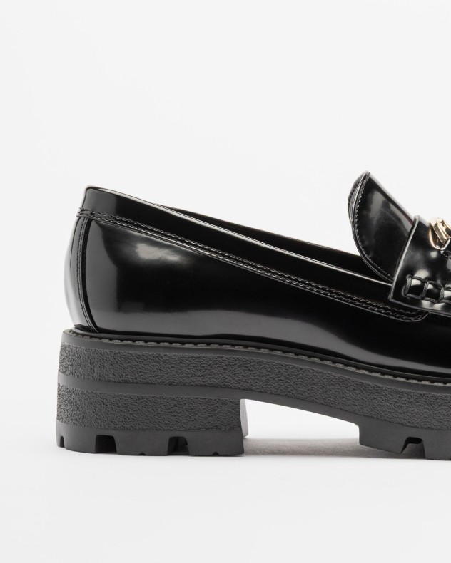 Loafers Guess
