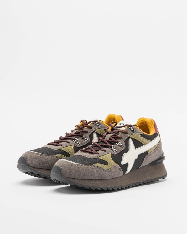 Sneakers Just Say Wizz