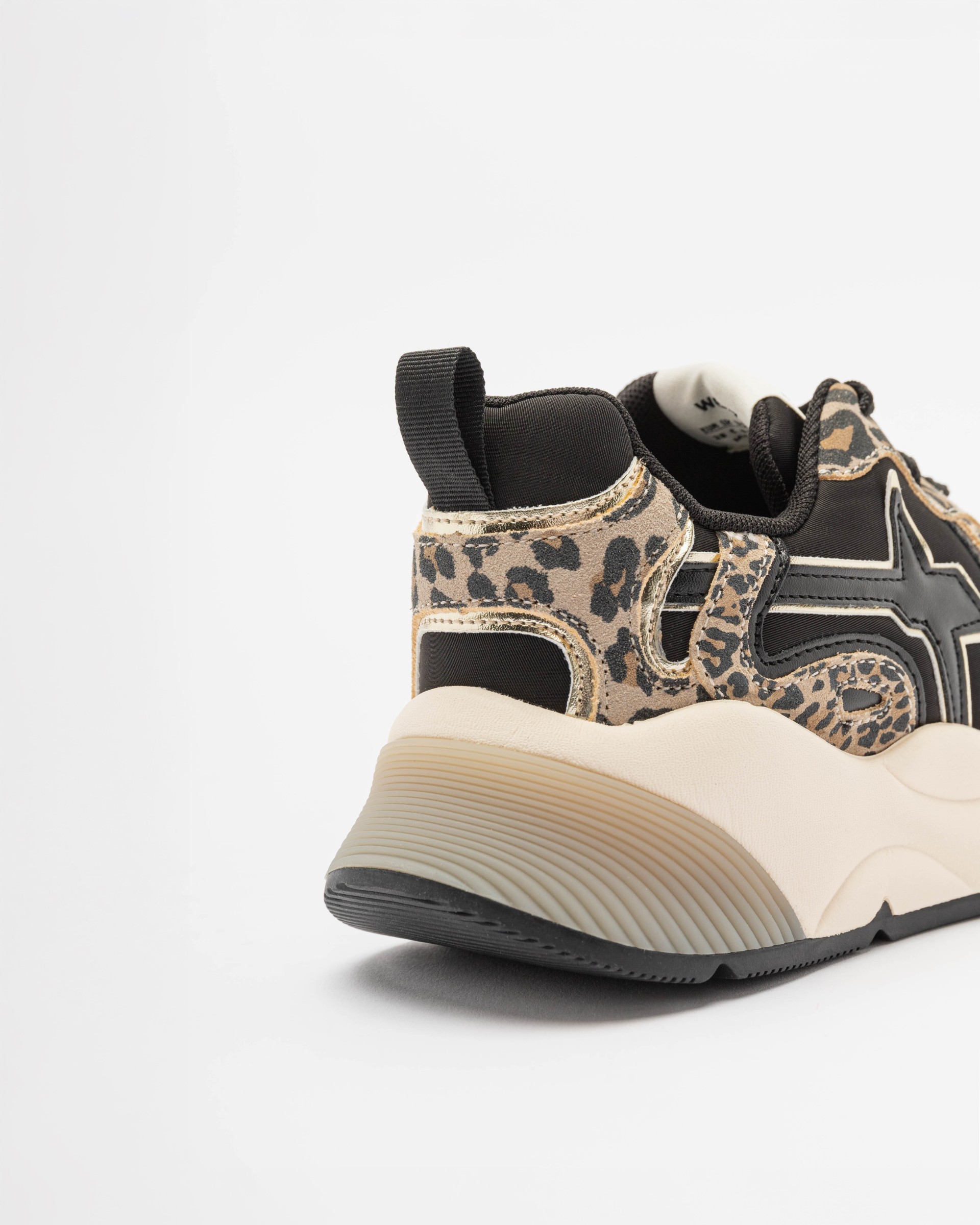 Sneakers Just Say Wizz