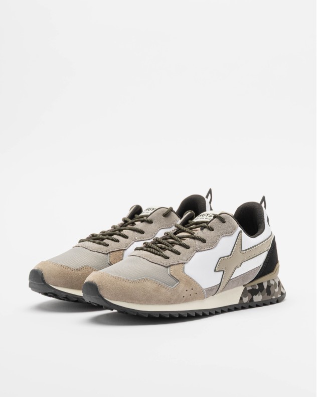 Sneakers Just Say Wizz