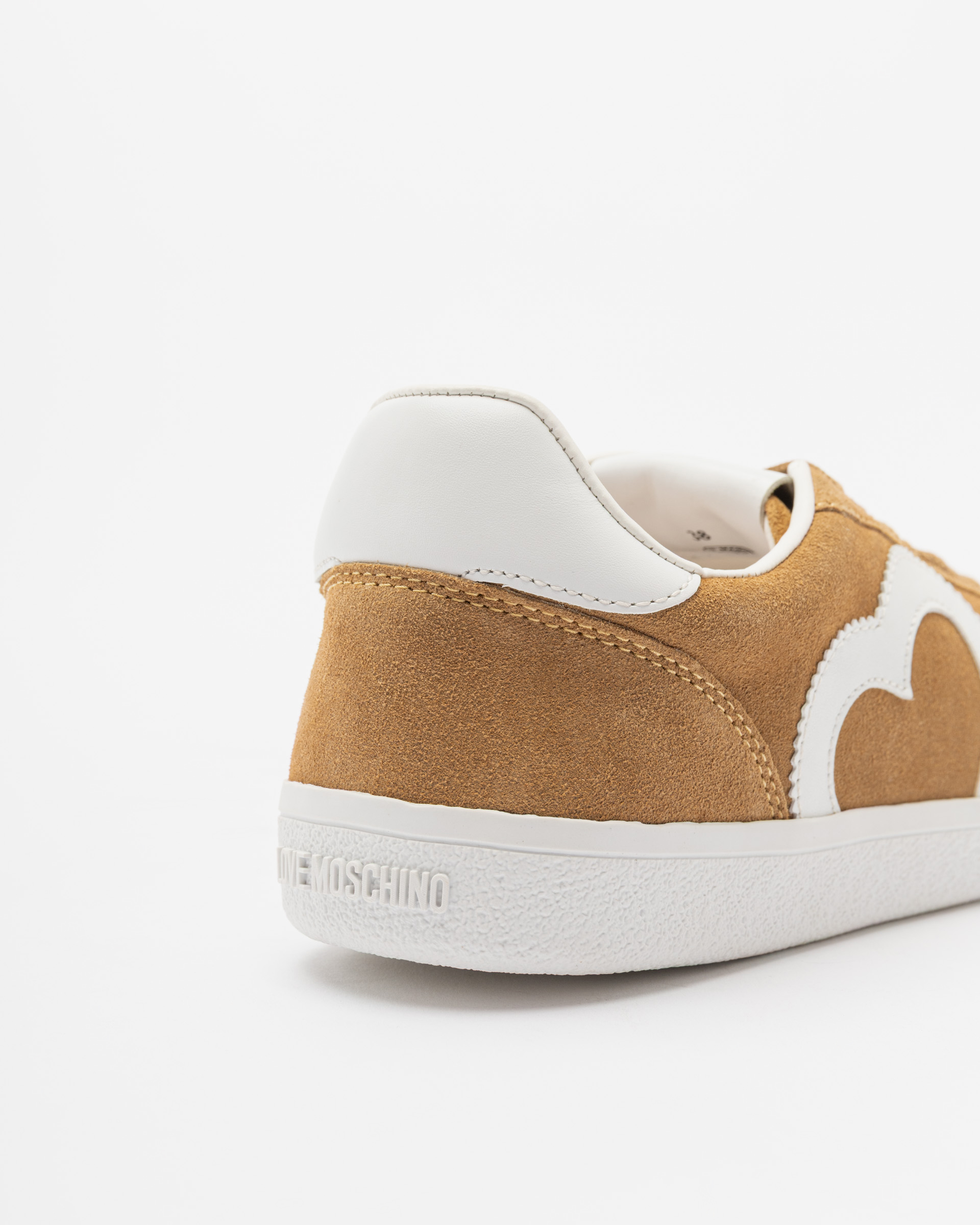 Baskets Love Moschino