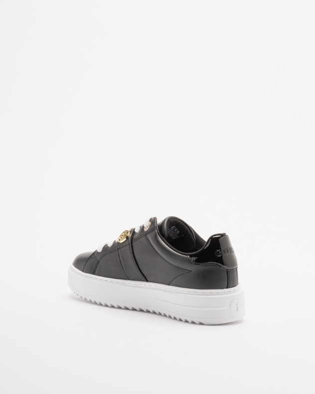 Sneakers Guess