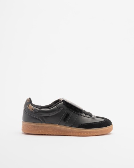 Guess Sneakers