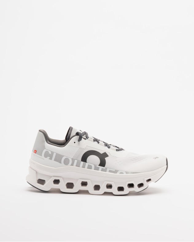 Baskettes blanches On Running