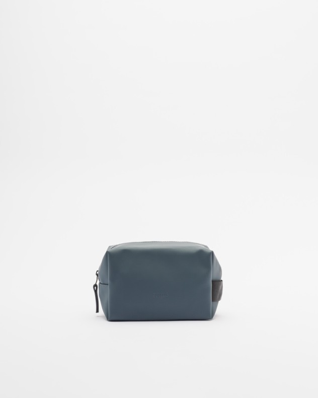 Rains Necessaire