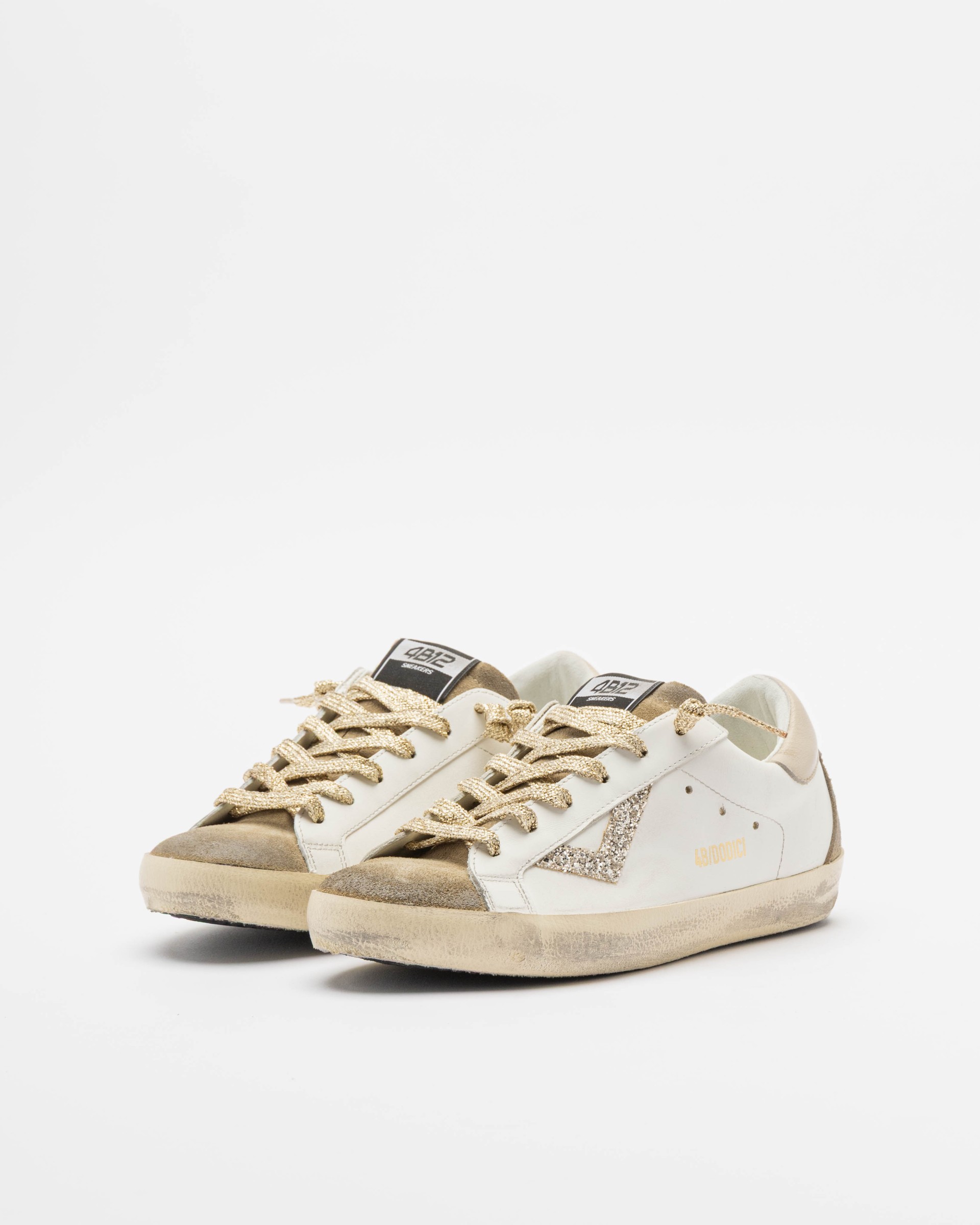 Zapatillas blancas 4B12