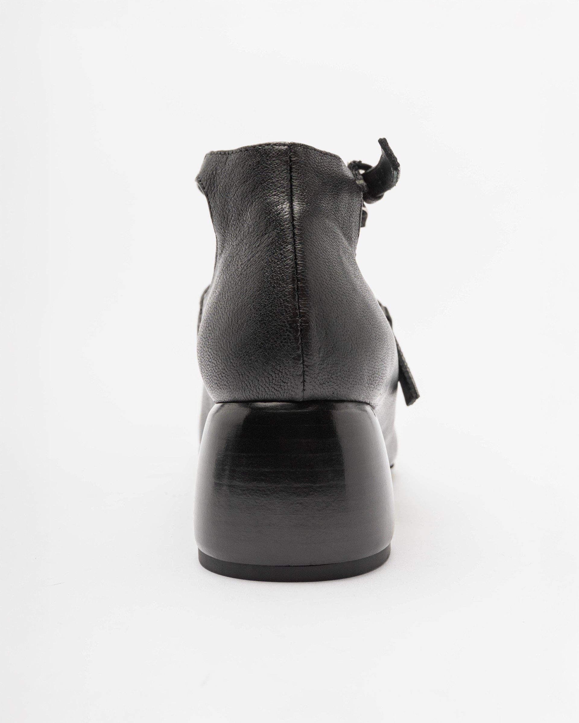 Ernesto Dolani Shoes