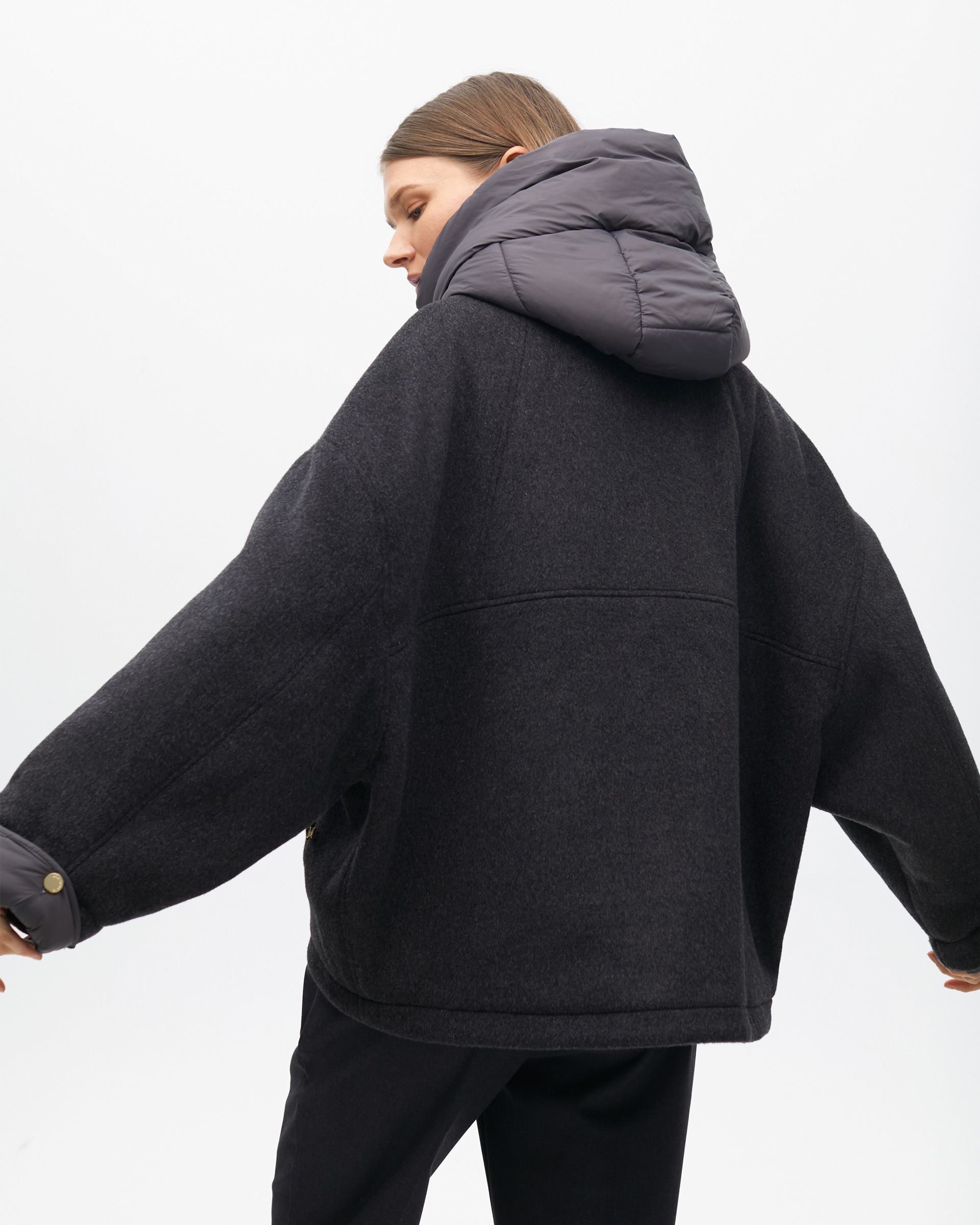 Giacca con cappuccio Maite by Lola