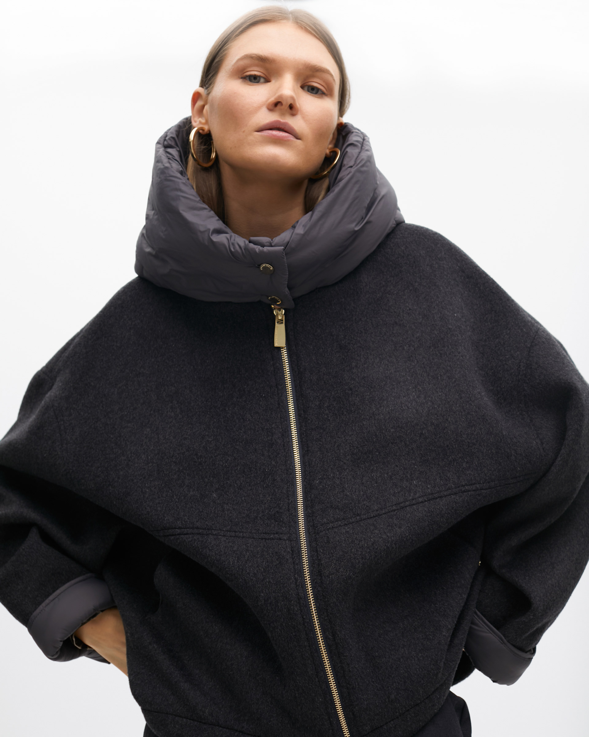 Giacca con cappuccio Maite by Lola