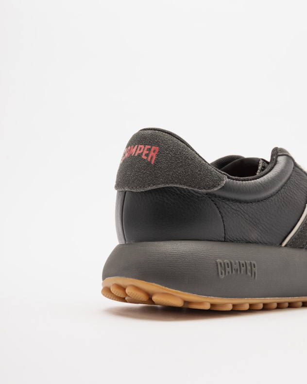 Sneakers Camper