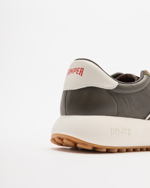 Sneakers Camper