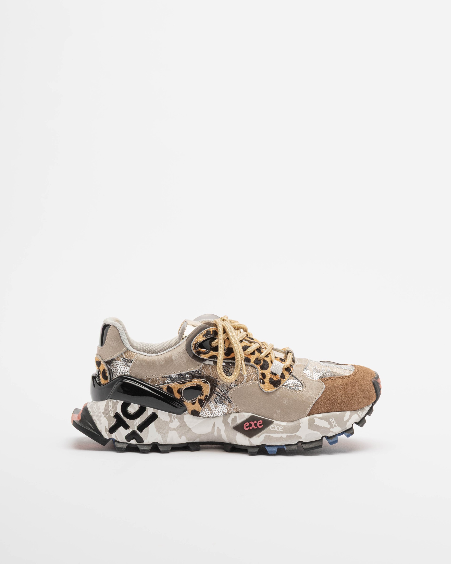 Exé Sneakers