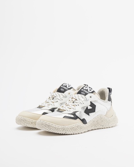 Sneakers ID.Eight Sneakers ID.Eight