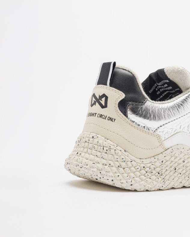 Sneakers ID.Eight