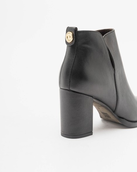 Botins PROF Botins PROF