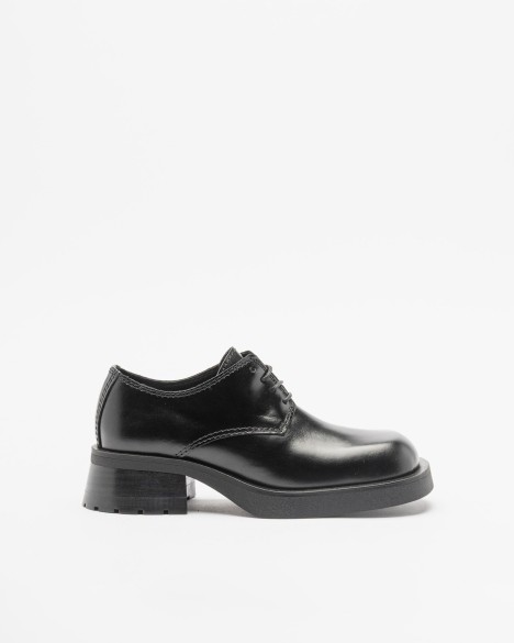 Sapatos E8 by Miista