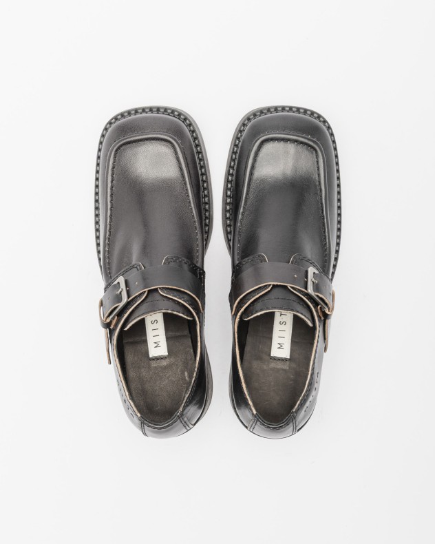 Scarpe E8 by Miista
