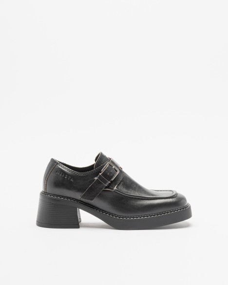 Sapatos E8 by Miista