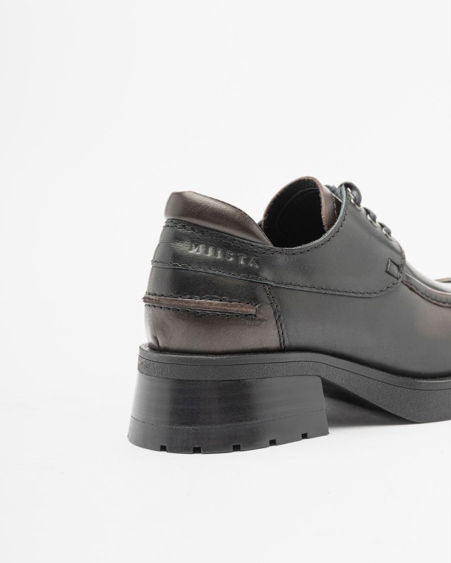 Sapatos E8 by Miista