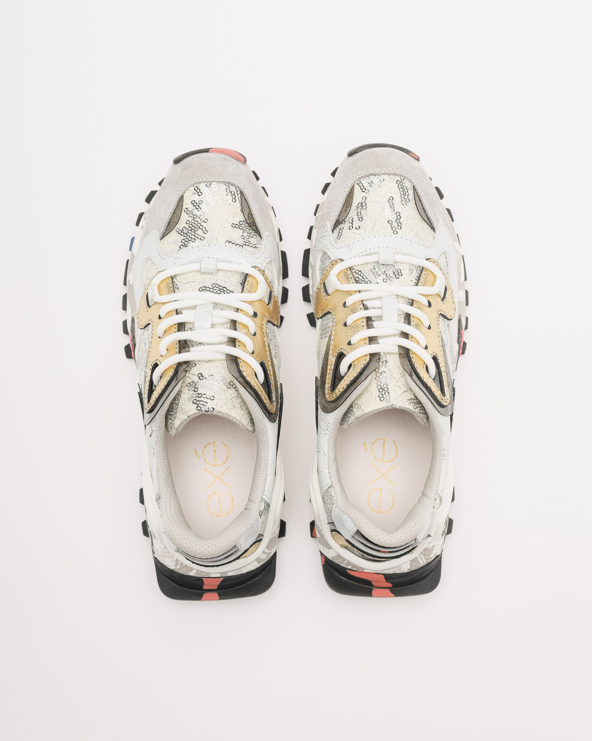 Exé Sneakers
