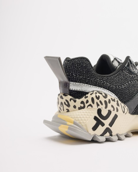 Sneakers Sneakers