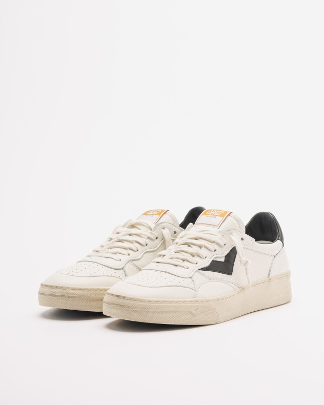 Sneakers 4B12