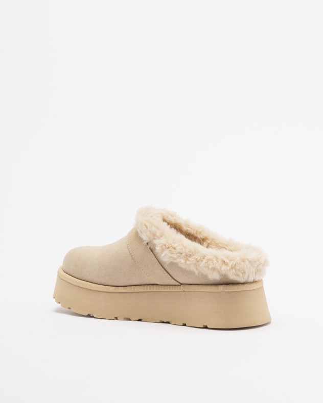Guess Slide sandals