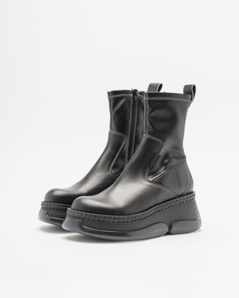 Plateaustiefel E8 by Miista Plateaustiefel E8 by Miista