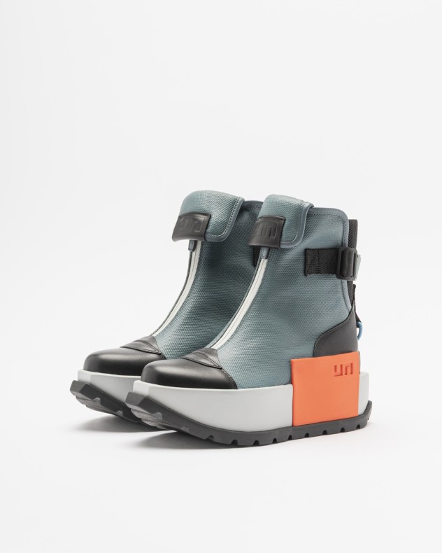 Stiefel United Nude