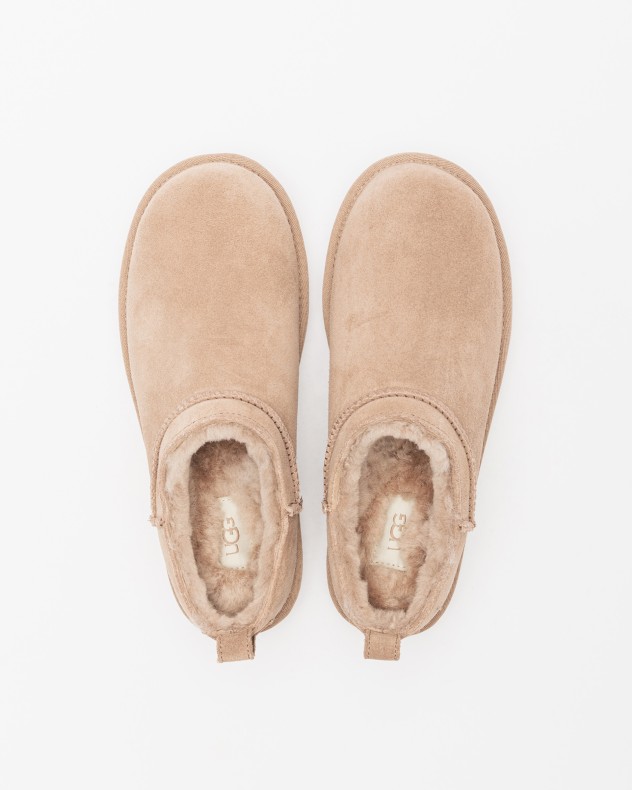 Ugg Slip on shoes