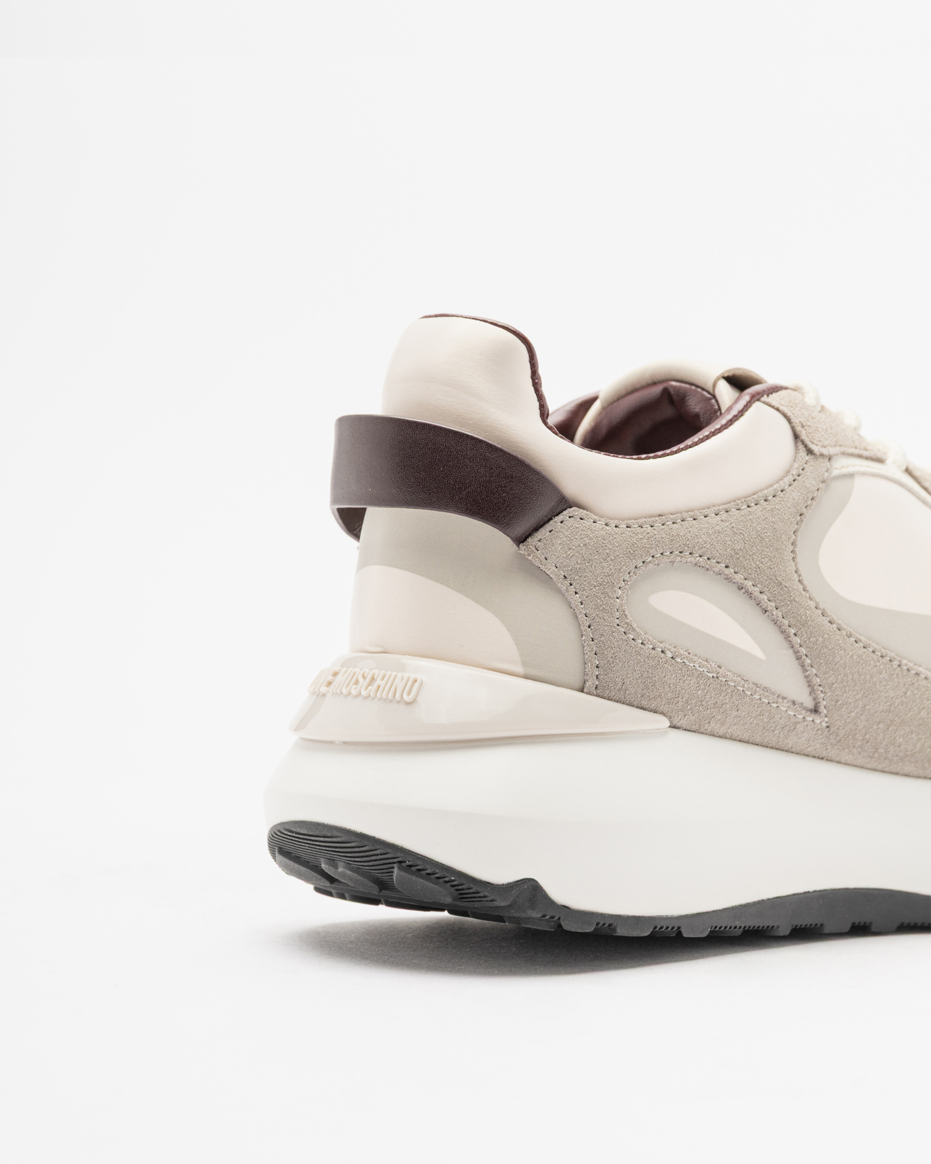 Baskets Love Moschino