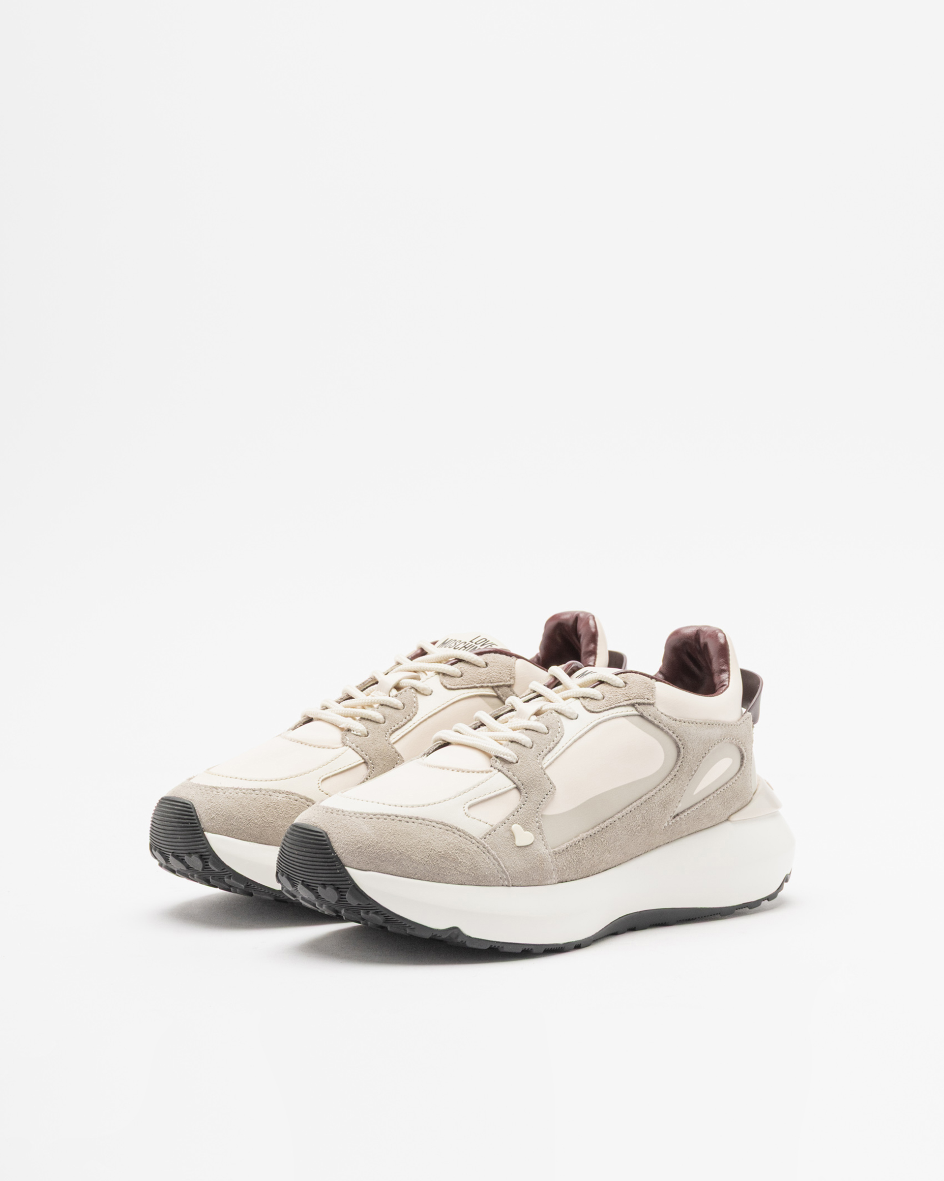 Baskets Love Moschino