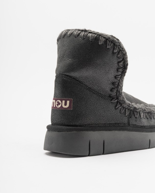 Botas Mou