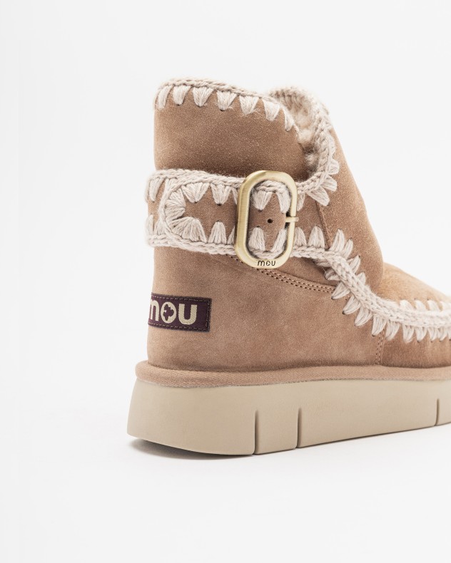 Botas Mou