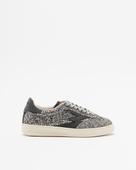 Sneakers Moa