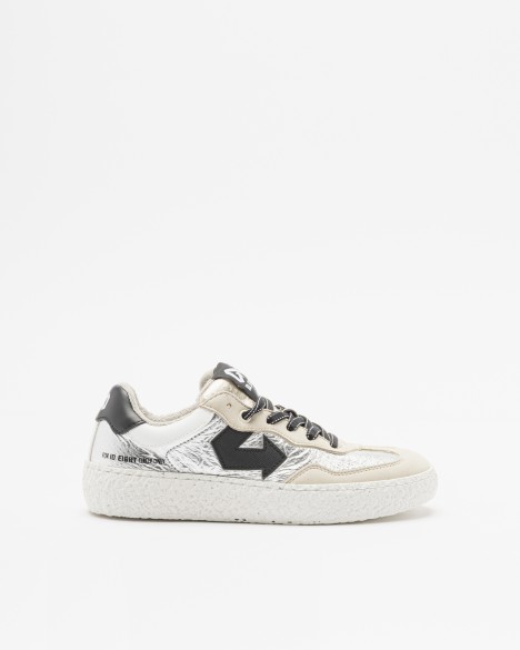 Sneakers ID.Eight