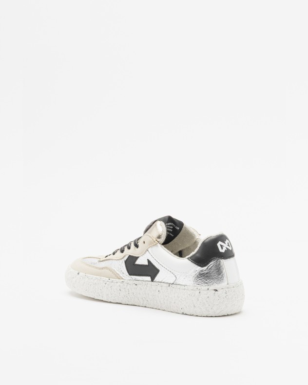 Sneakers ID.Eight