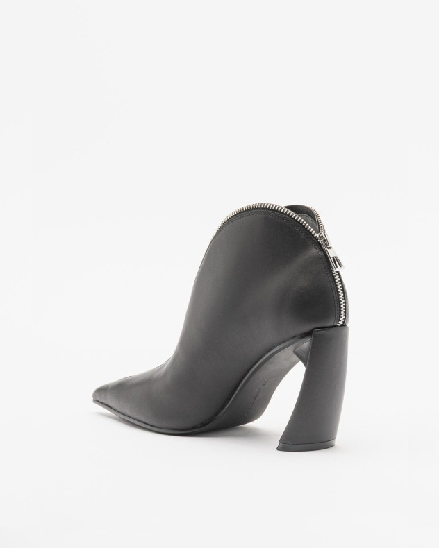 Botins United Nude