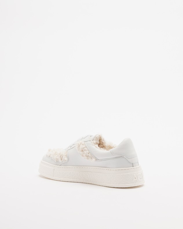 Baskettes blanches AGL
