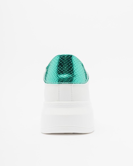 Witte sportschoenen Witte sportschoenen