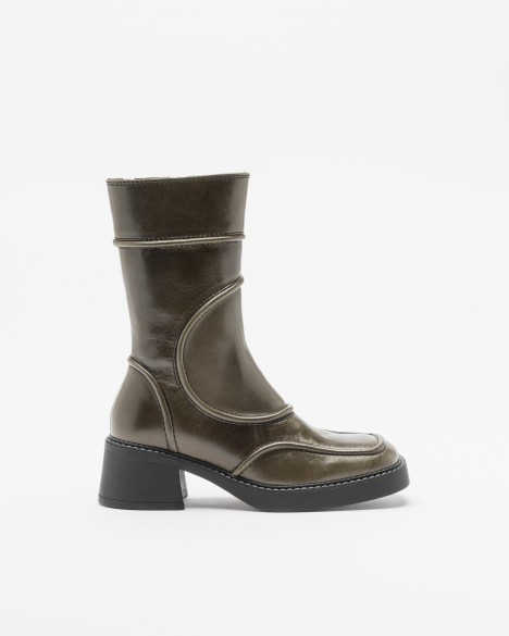 Botas E8 by Miista