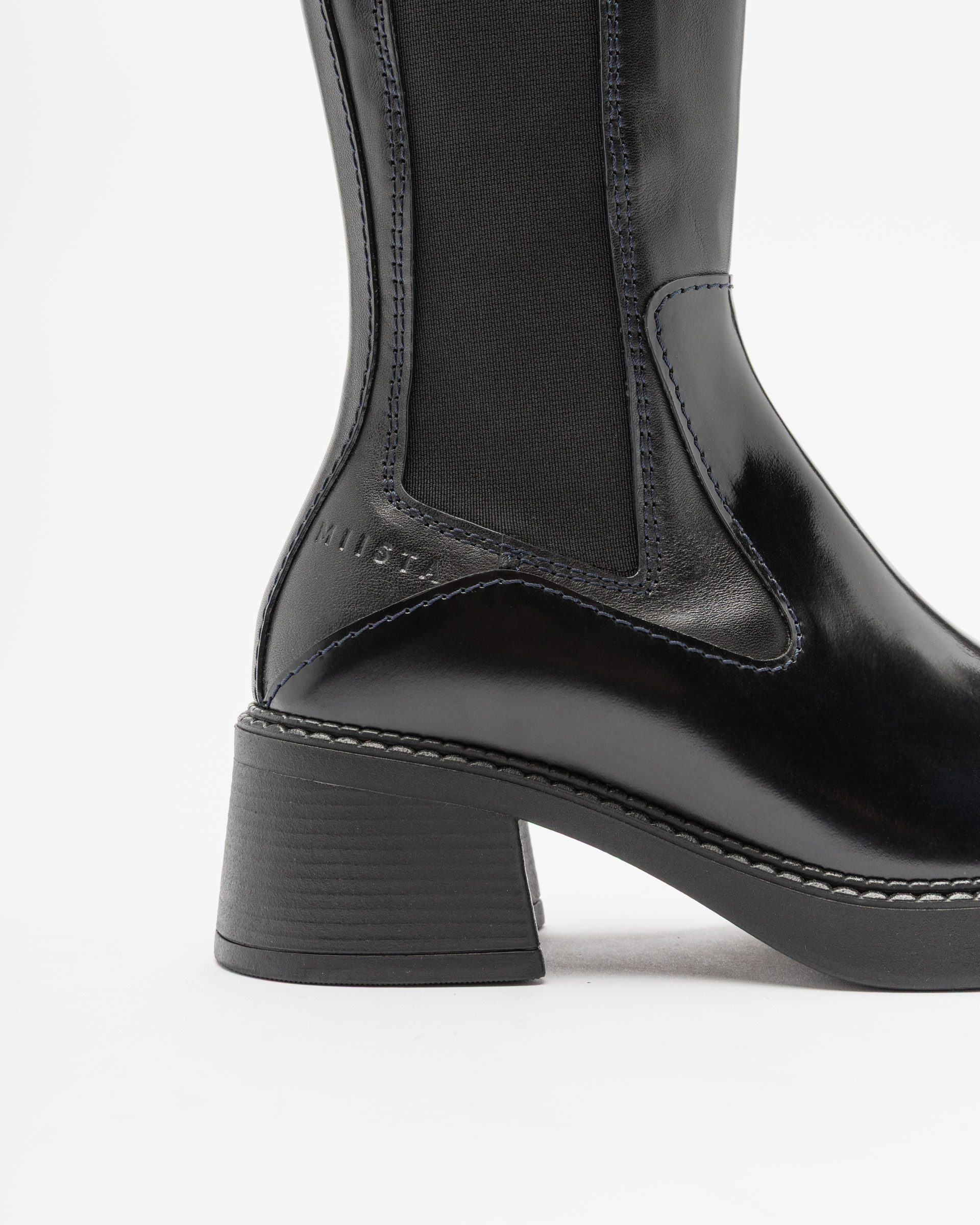 E8 by Miista Chelsea boots