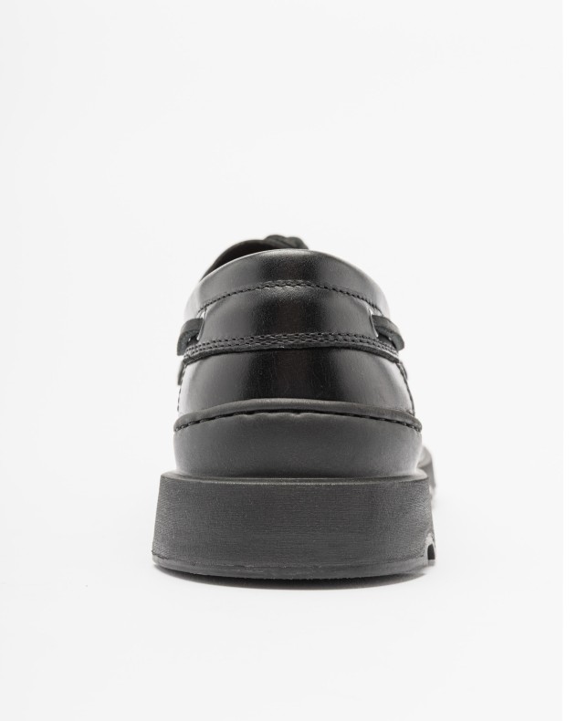 Sapatos de vela Camper