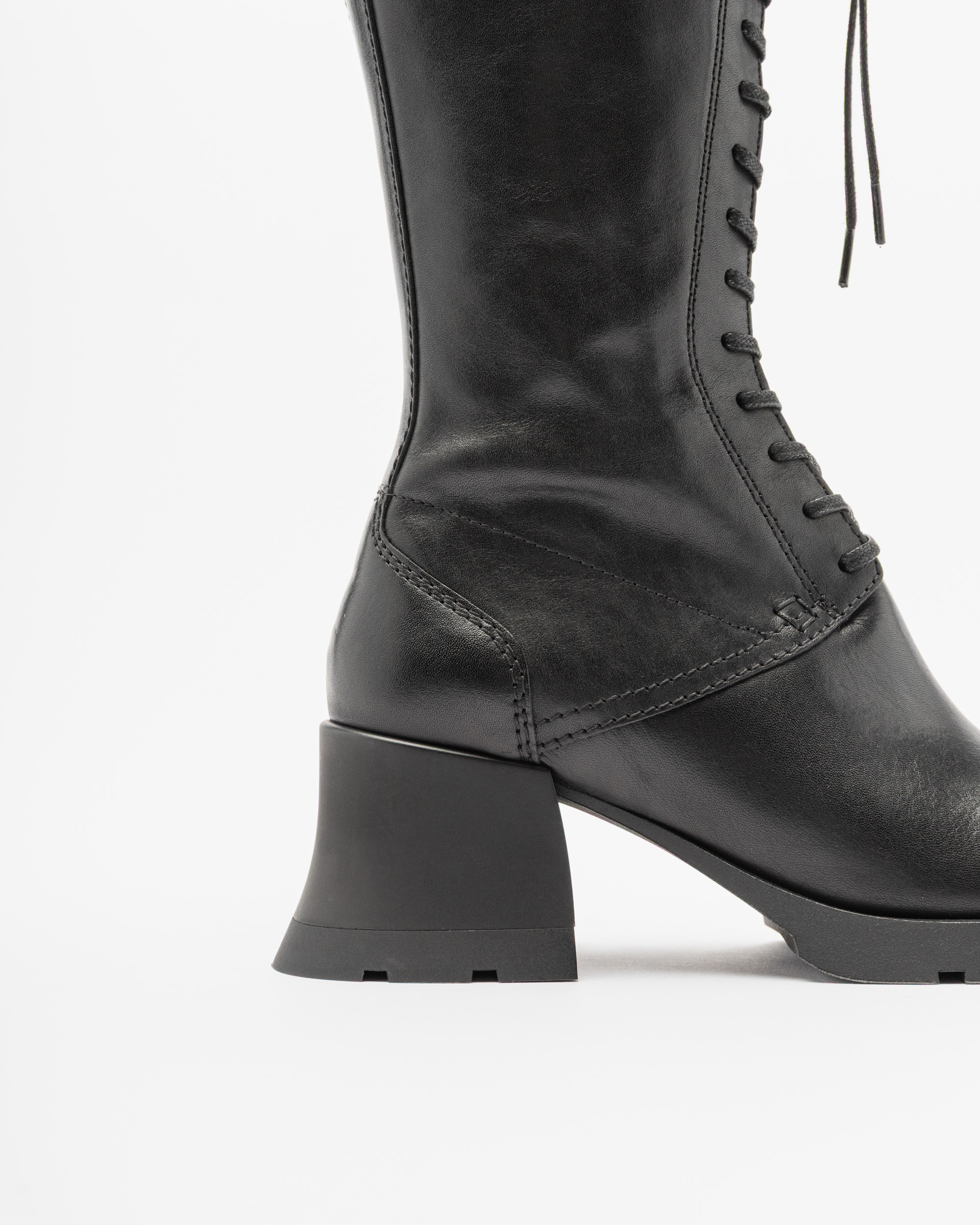 Botas de cano alto Miista