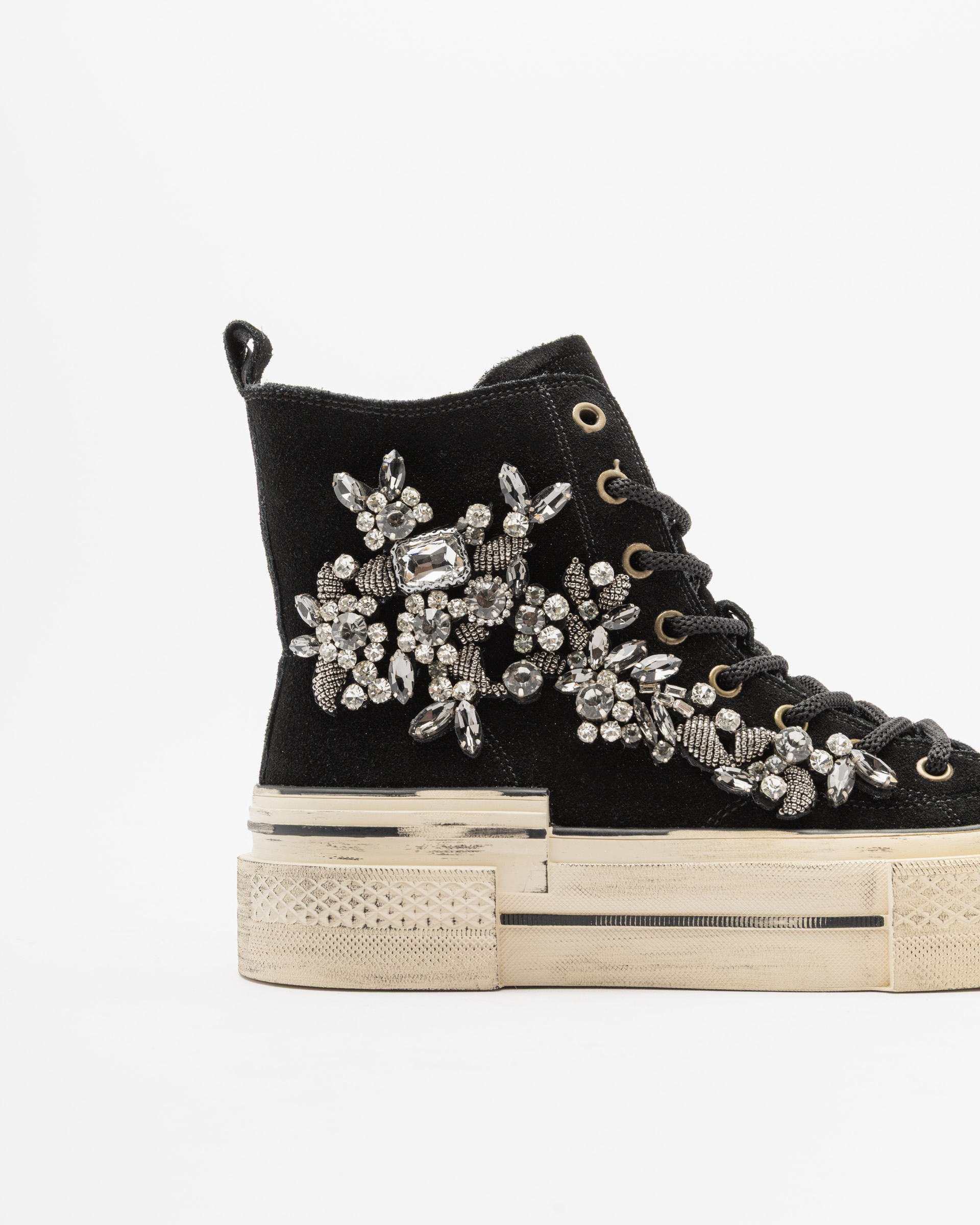High-Top-Sneaker Nan-Ku Couture