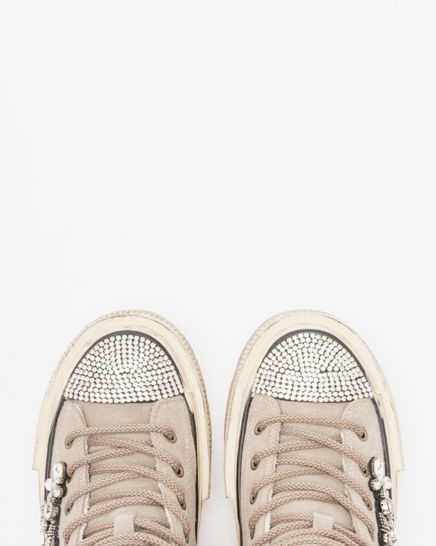 High-Top-Sneaker Nan-Ku Couture